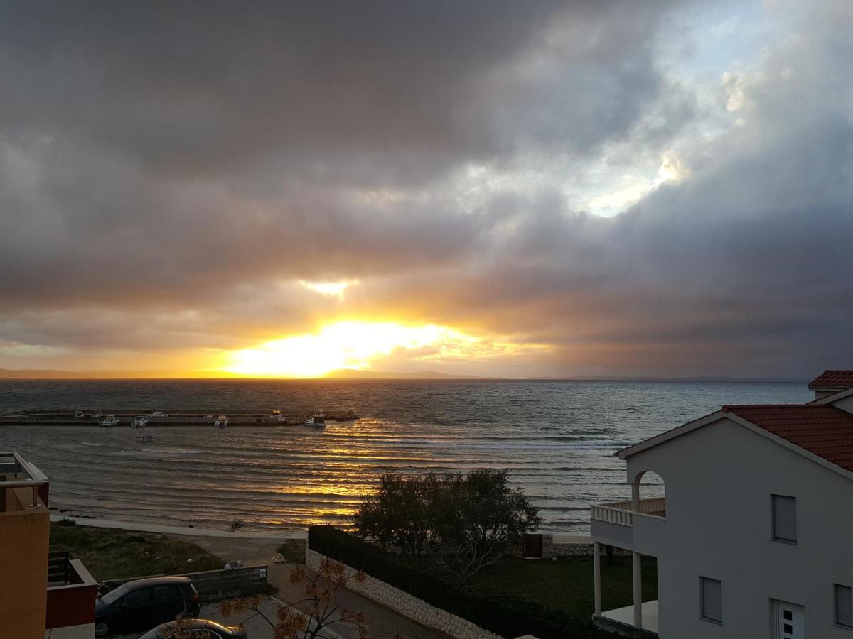 Apartments By The Sea Privlaka, Zadar - 14816 Ngoại thất bức ảnh